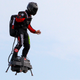 Ilustración para el artículo titulado El inventor del Flyboard intenta cruzar de Francia a Inglaterra volando. Se cae al agua